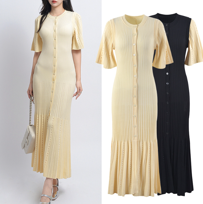 Newest Summer Unique Hot Knitted Dress Women Short Sleeve Single Row Button Slim Mermaid Dresses High Quality 5230191