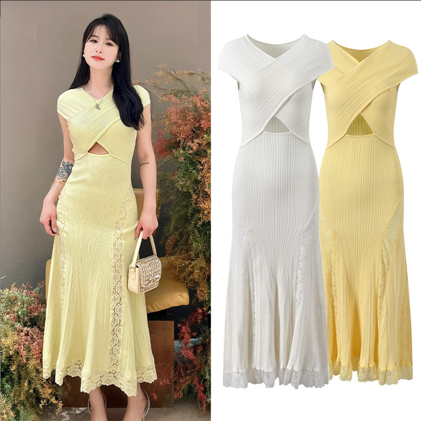 White Suspender Cross V-Neck Knitted Dress Women's 2025 Summer Elegant Lace Desses 5250100