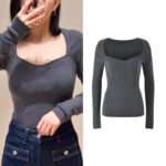 2025 autumn new French fashion temperament simple and versatile slim fit square neck knitted sweater top
