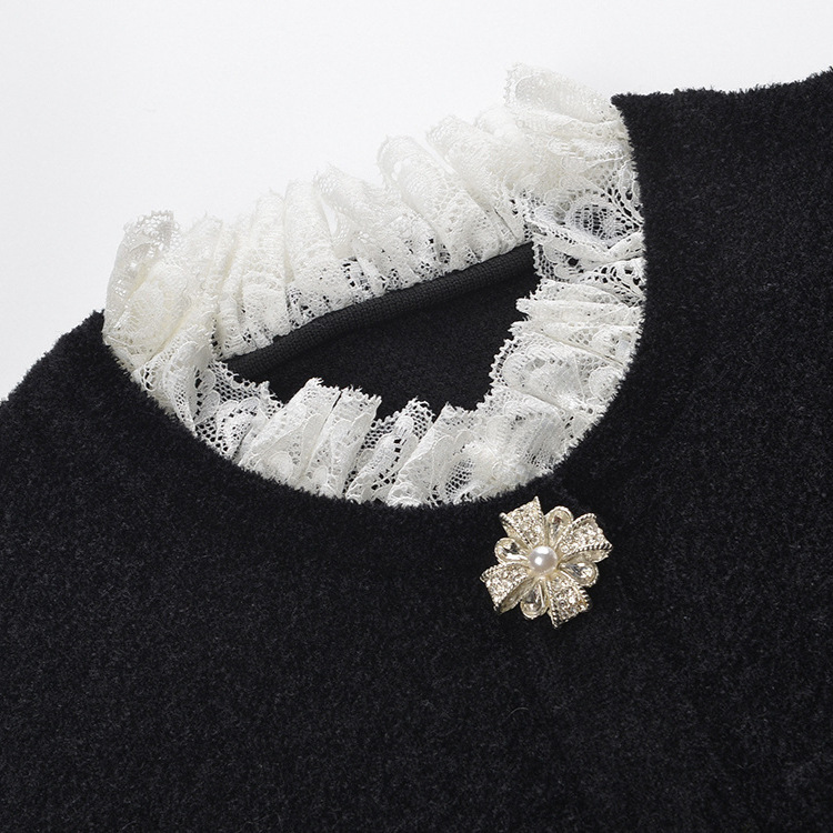 2025 Autumn and Winter French Lady Lace Splicing Diamond Buckle Black Velvet Waist Slimming Short Sleeve Long Dress - Image 4