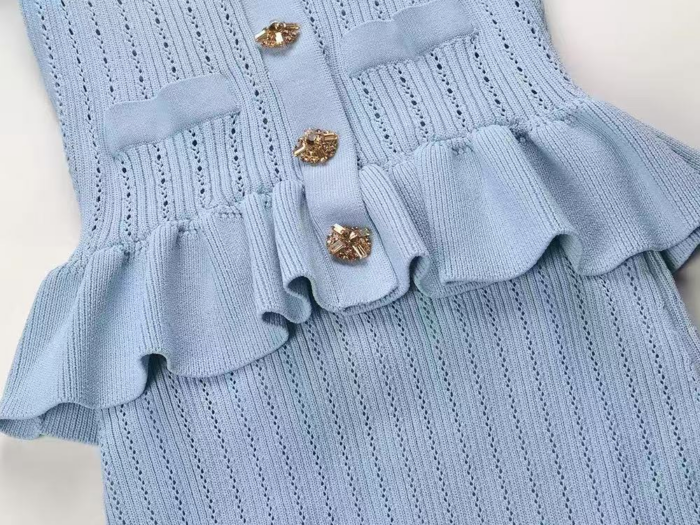 V-neck Elegance Dress Women's 2024 New Ruffle Edge Patchwork Knitted Fishtail Dresses 5240112 - Image 4
