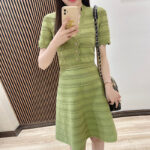 2025 Spring-Summer New Fashion V-Neck Slim-Fit Gold-Buttoned Lace A-Line Dress 5220108