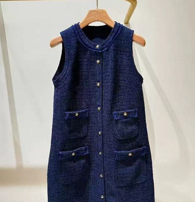French small-batch 25 autumn and winter simple tweed sleeveless multi-pocket vest dress
