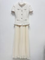 2025 autumn and winter new woolen patchwork chiffon pleated long dress with a slim fit and short sleeved small dress - Image 2