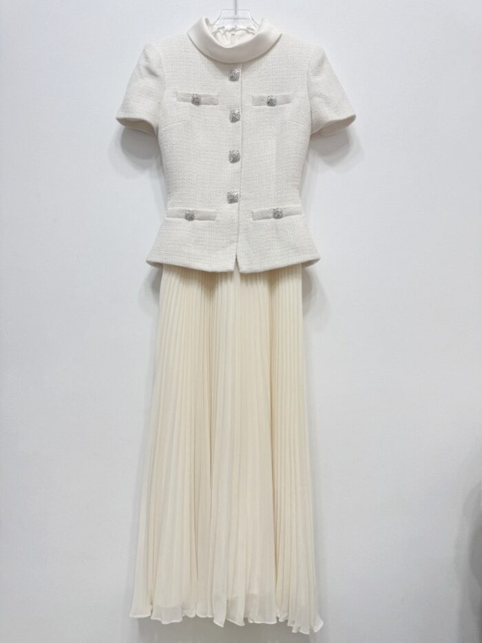 2025 autumn and winter new woolen patchwork chiffon pleated long dress with a slim fit and short sleeved small dress - Image 2