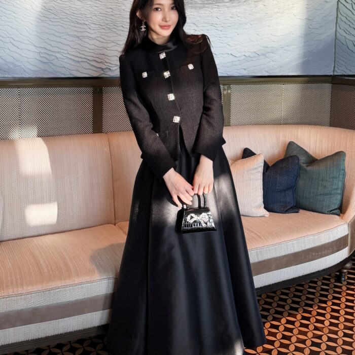 2025 autumn and winter new women's clothing black coarse tweed splicing elegant temperament long sleeved small stand up collar dress evening gown