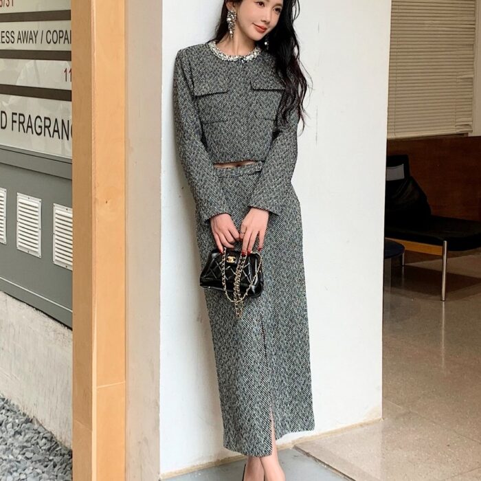 Autumn and winter new women's clothing miu series small fragrant style outfit, dark gray woolen versatile high waisted slit long skirt, half skirt