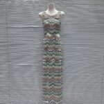 2025 Autumn/Winter New Arrival Contrast Color Wavy Pattern Design Elegant and Stylish Fitted Slimming Round-Neck Sleeveless Dress - Image 2