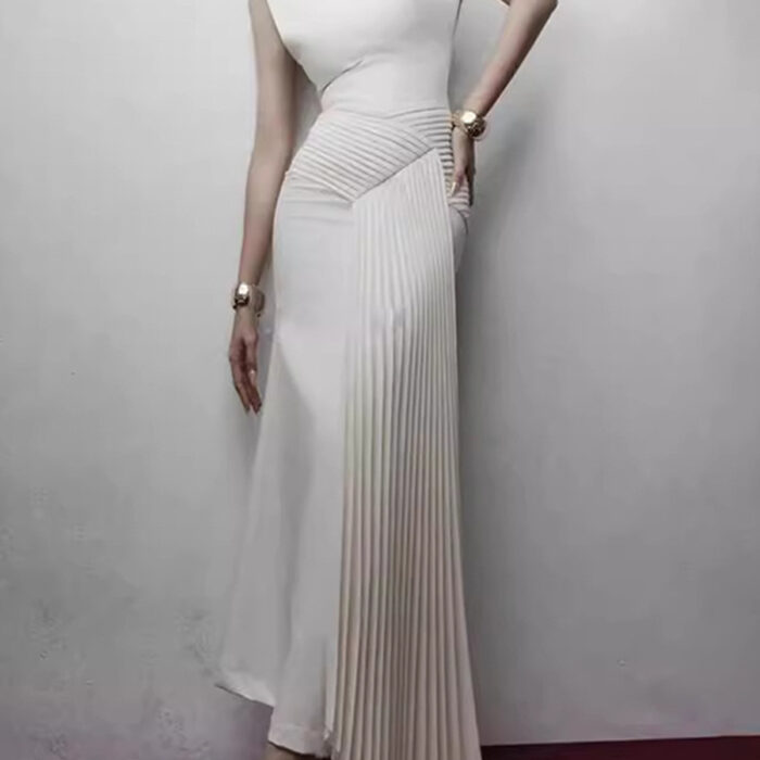 Temperament, socialite style dress, women's 2025 autumn new collection, pleated design, slim fit and slimming white evening dress