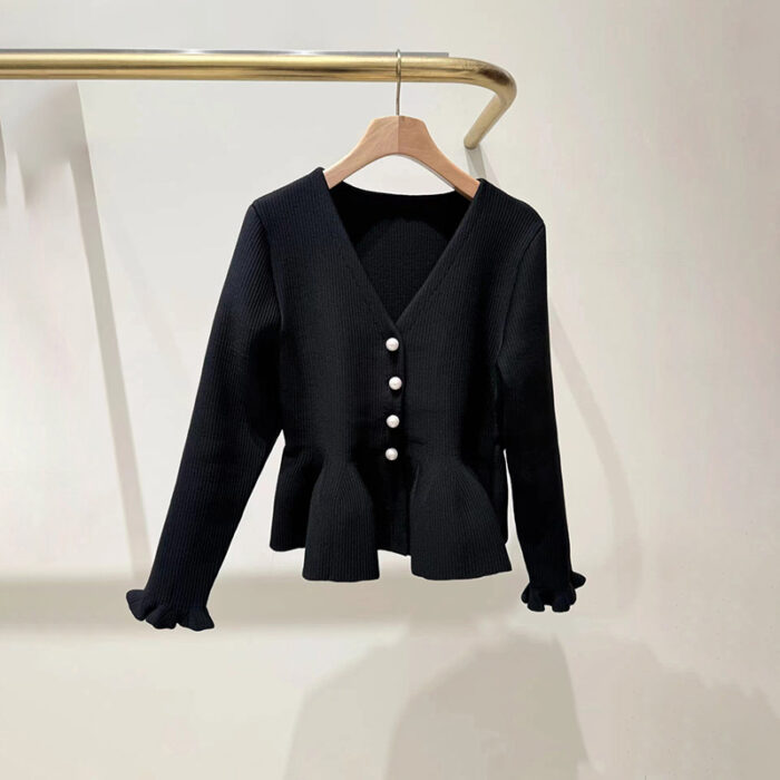 French style niche 2026 early spring pearl decoration lotus leaf hem pleated fungus edge cuffs V-neck knitted sweater 526042