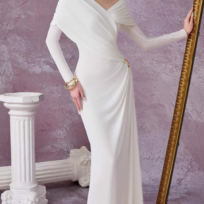 European and American women's simple dress, women's 2025 autumn new fashionable slim fit design, long sleeved high-end long skirt