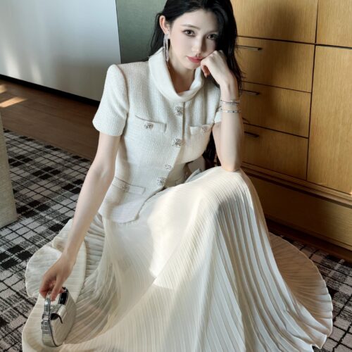 2025 autumn and winter new woolen patchwork chiffon pleated long dress with a slim fit and short sleeved small dress